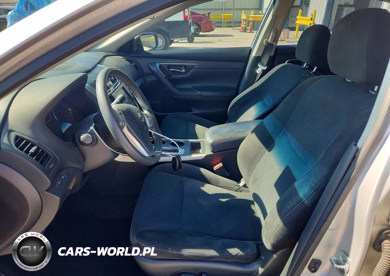 2015 Nissan Altima 2.5 S VIN:1N4AL3AP0FC588343 - 7
