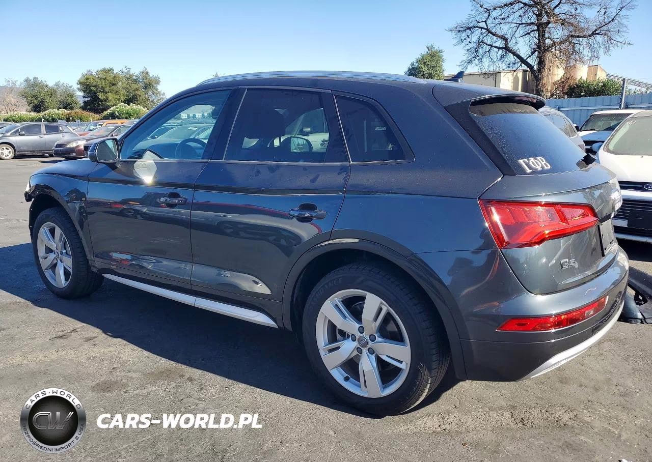 2018 Audi Q5 Premium VIN:WA1ANAFY7J2003101 - 2