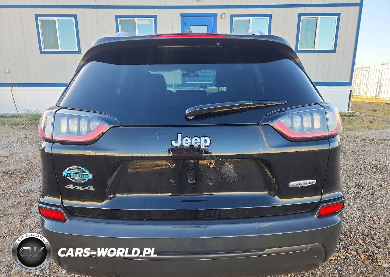 2019 Jeep Cherokee Latitude Plus VIN:1C4PJMLB9KD181899 - 6