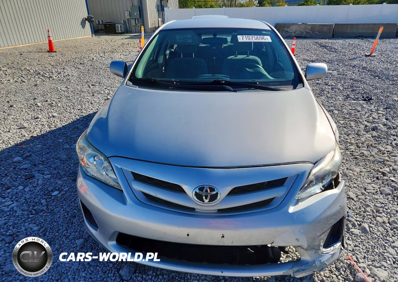 2011 Toyota Corolla Le VIN:2T1BU4EE2BC713757 - 5