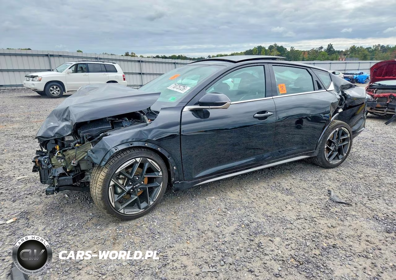 2025 Kia K4 Gt Line VIN:3KPFW4DE3SE159837 - 1