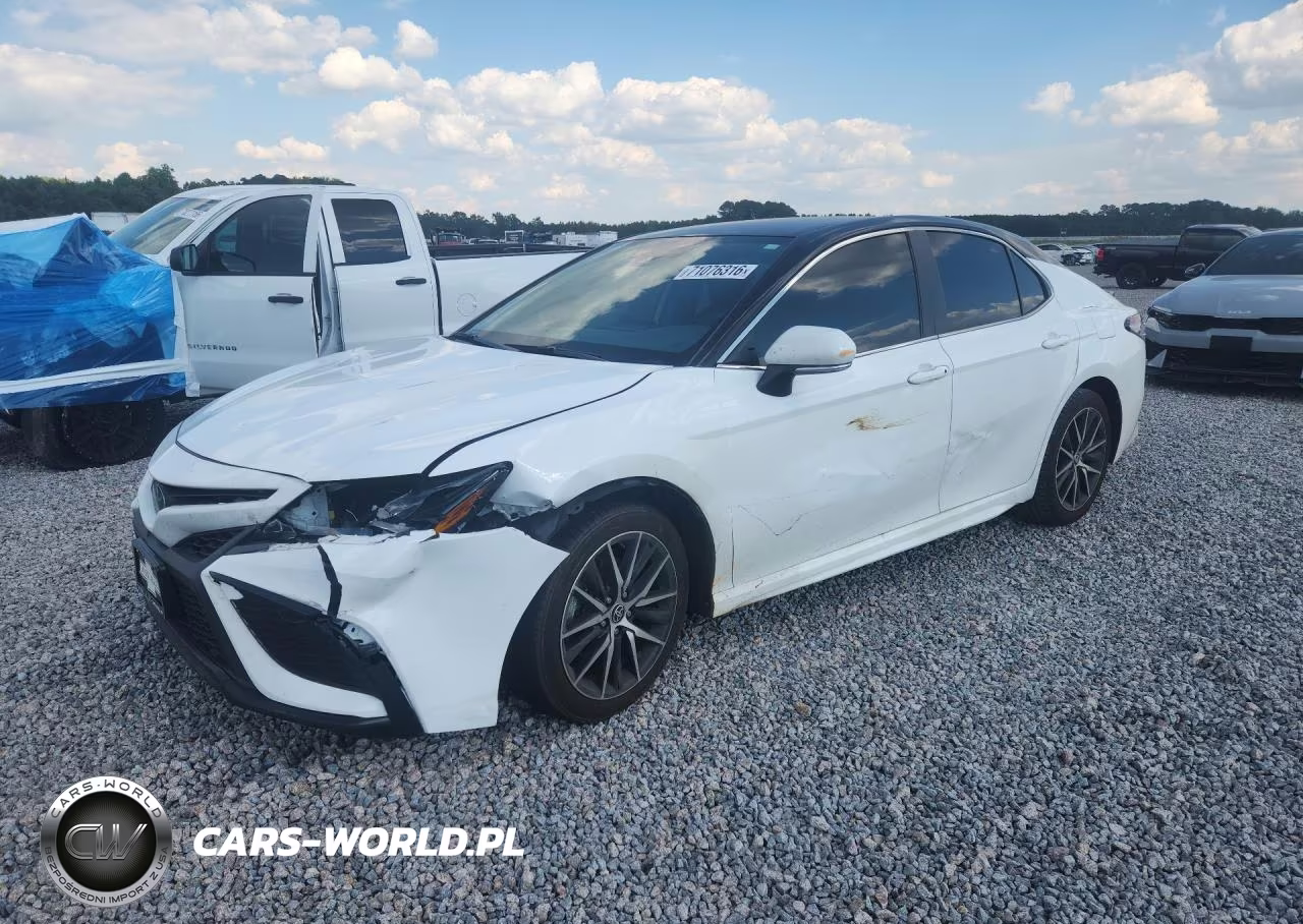 2024 Toyota Camry Se – zdjęcie 1 z 12