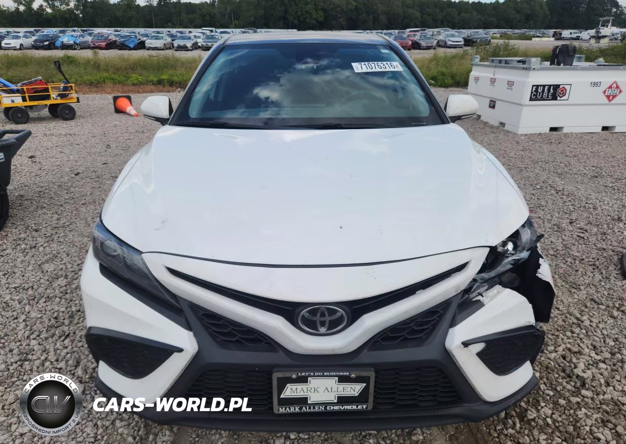 2024 Toyota Camry Se VIN:4T1G11AK4RU890859 - 5