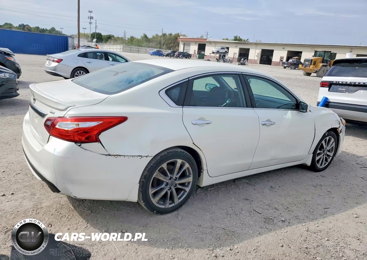 2017 Nissan Altima 2.5 Sr VIN:1N4AL3AP9HC264598 - 3