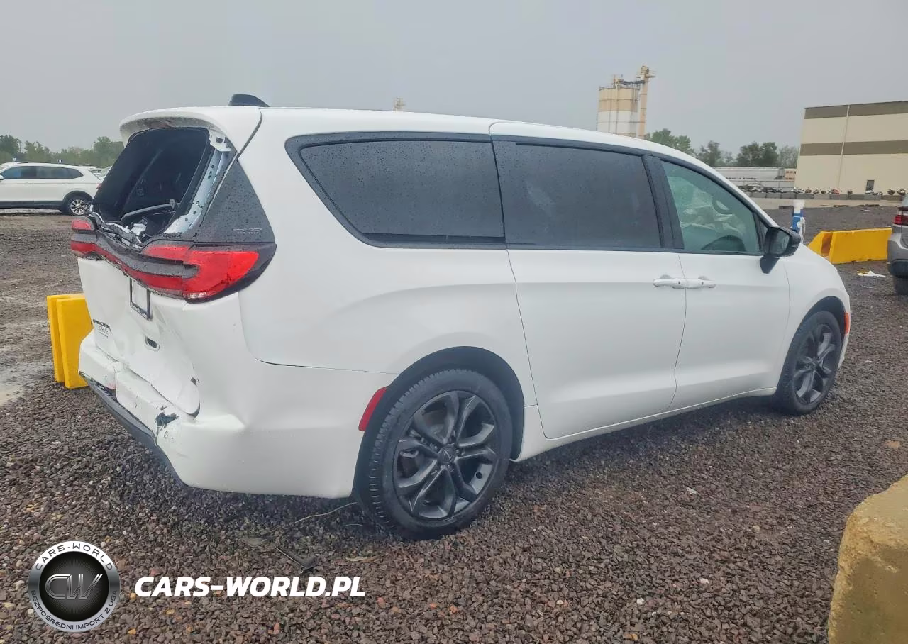 2026 Chrysler Pacifica Select VIN:2C4RC3BG5TR166616 - 3