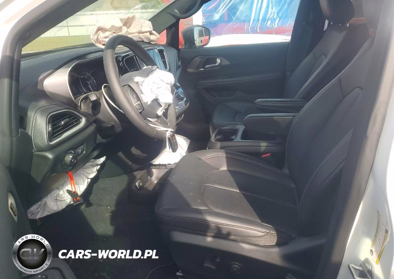 2026 Chrysler Pacifica Select VIN:2C4RC3BG5TR166616 - 7