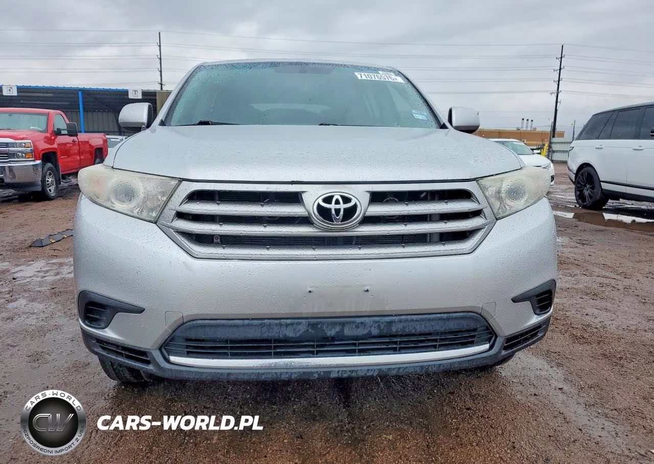 2011 Toyota Highlander Base VIN:5TDZK3EH8BS026704 - 5