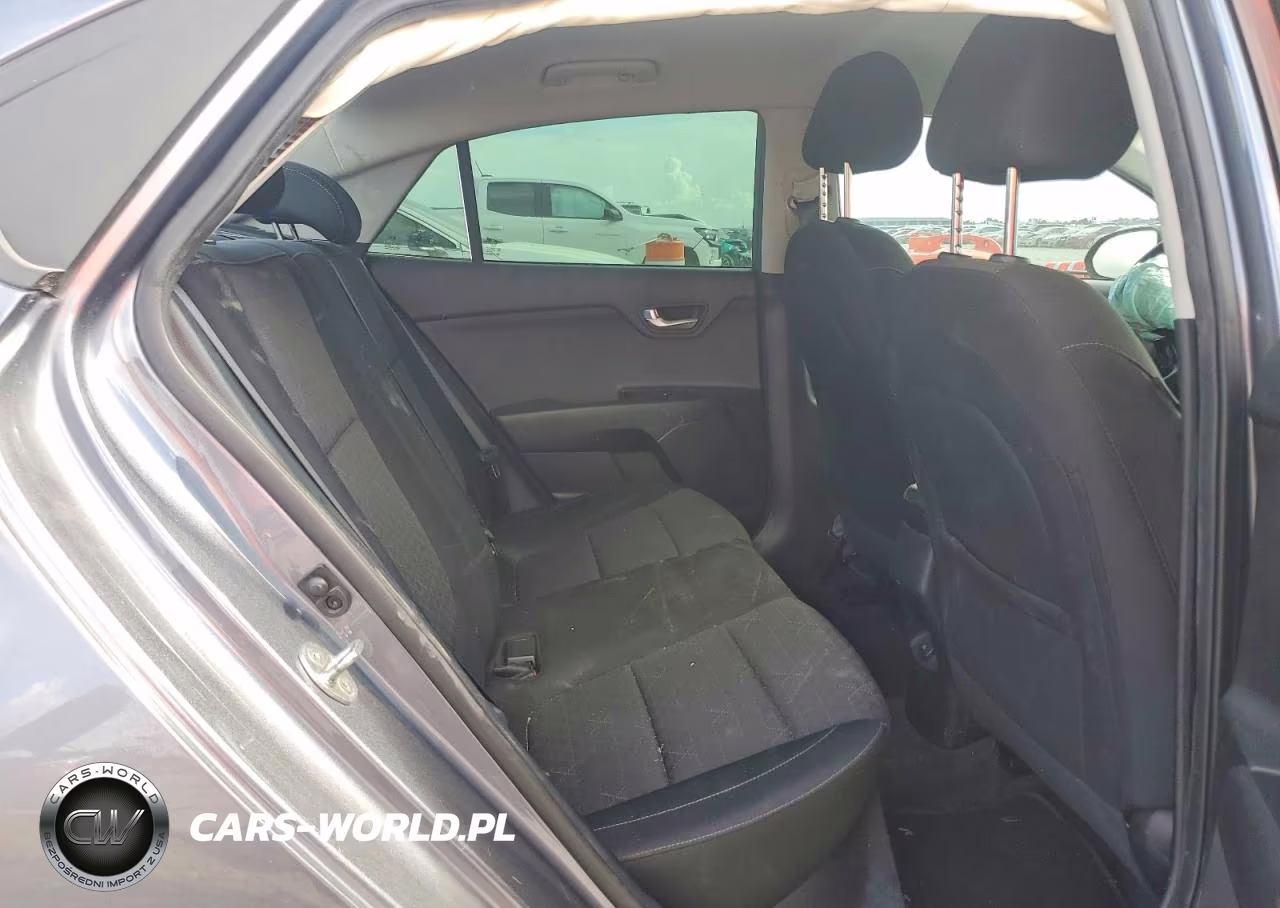 2020 Kia Rio S VIN:3KPA24AD6LE258798 - 10