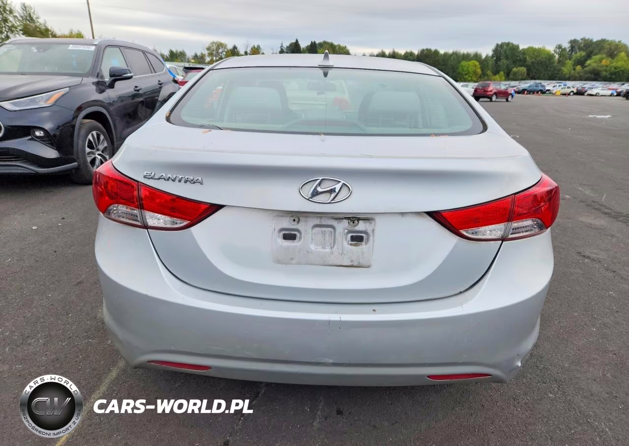 2013 Hyundai Elantra Gls VIN:KMHDH4AE2DU965917 - 6