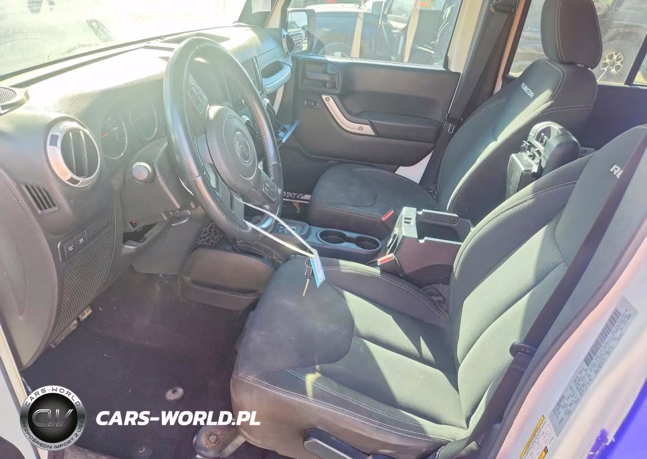 2016 Jeep Wrangler Unlimited Rubicon VIN:1C4BJWFG7GL157630 - 7