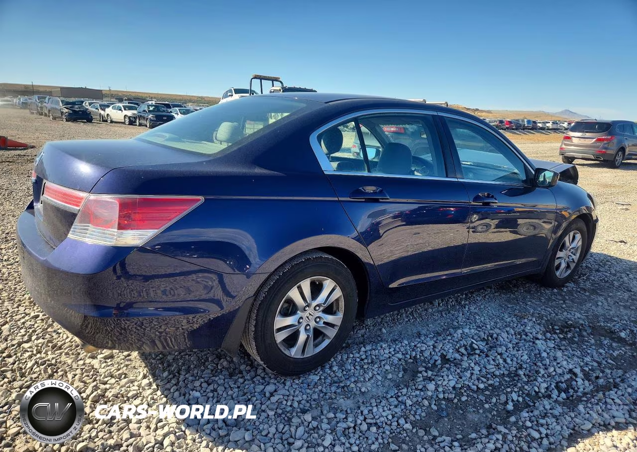 2011 Honda Accord Lxp VIN:1HGCP2F41BA117261 - 3