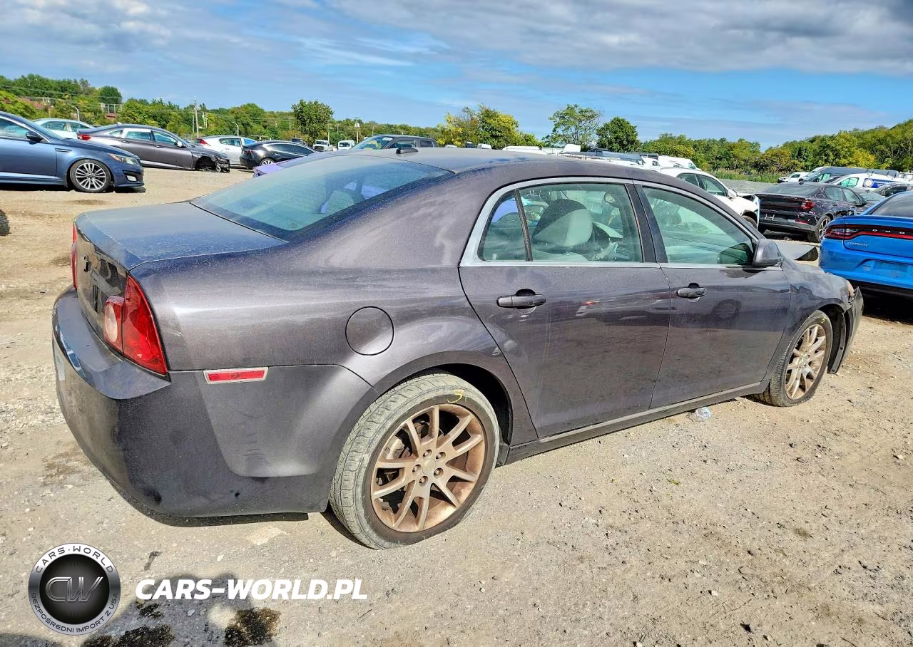 2010 Chevrolet Malibu 1Lt VIN:1G1ZC5EB2A4134372 - 3