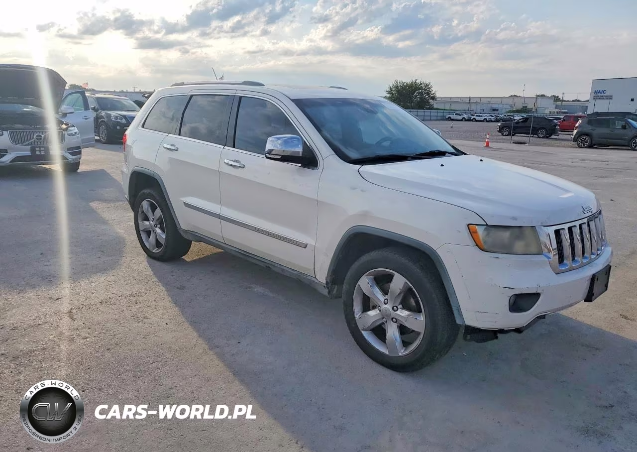 2012 Jeep Grand Cherokee Overland VIN:1C4RJECG2CC194611 - 4