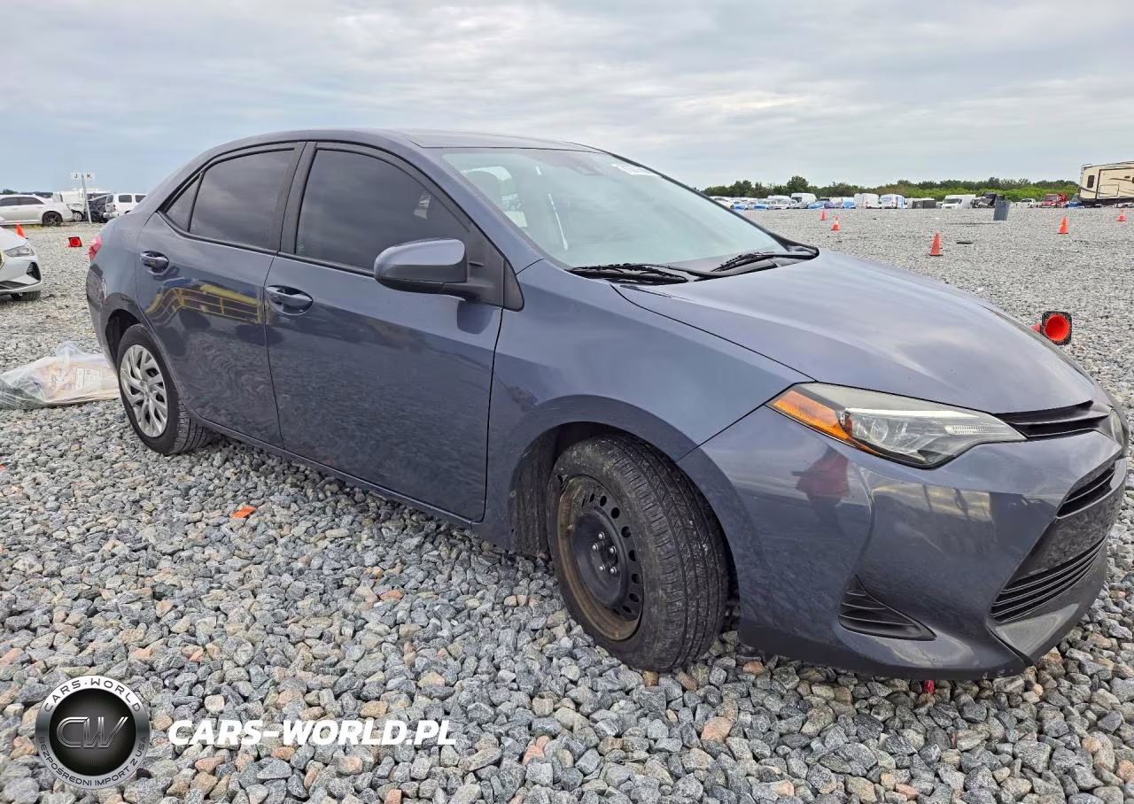 2019 Toyota Corolla Le VIN:5YFBURHE4KP941865 - 4