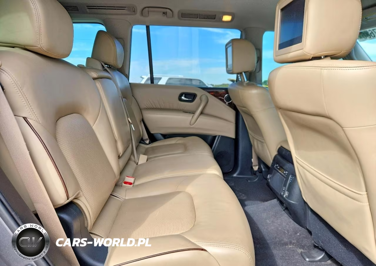 2018 Nissan Armada Platinum VIN:JN8AY2NC8J9557056 - 11