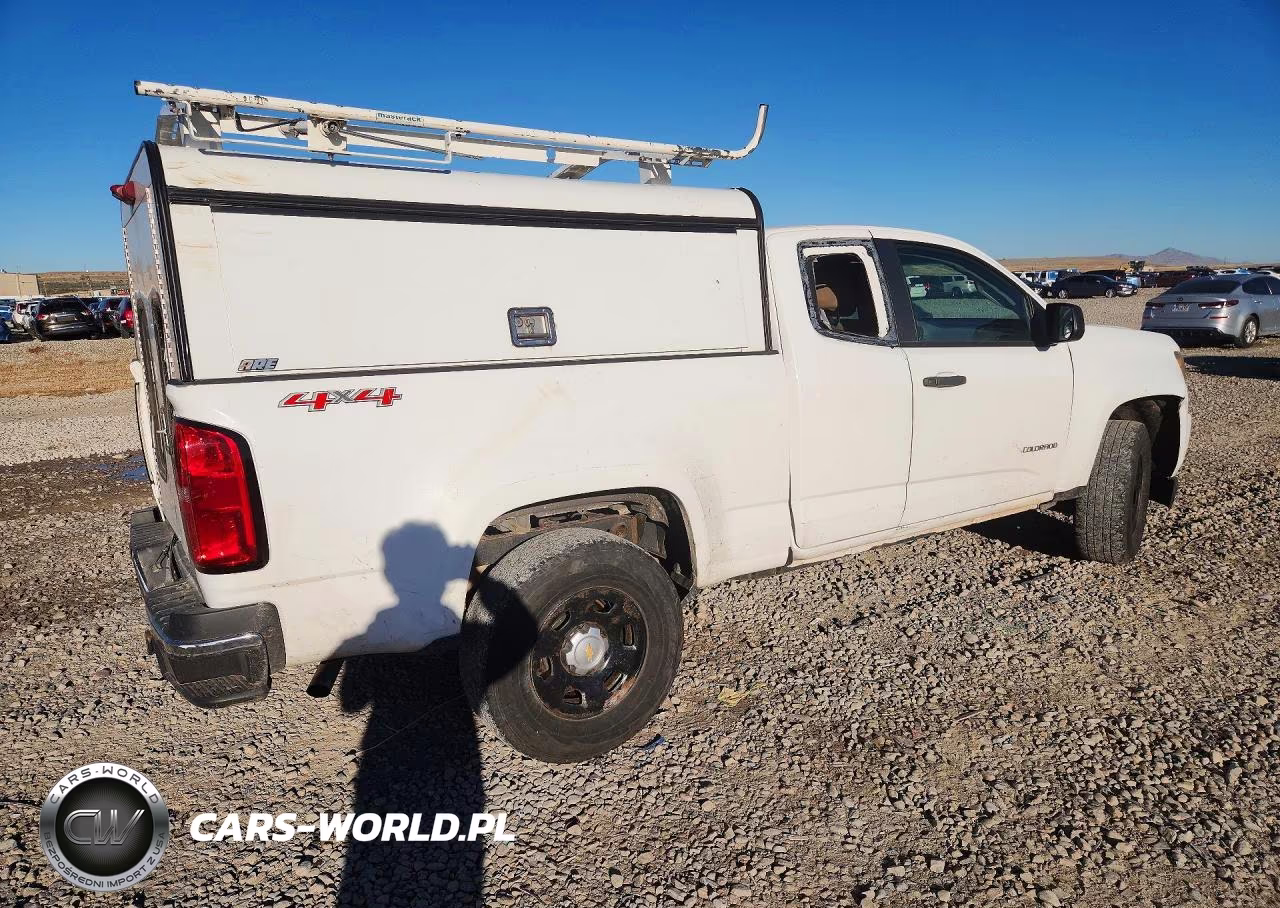 2015 Chevrolet Colorado VIN:1GCHTAEA5F1188597 - 3