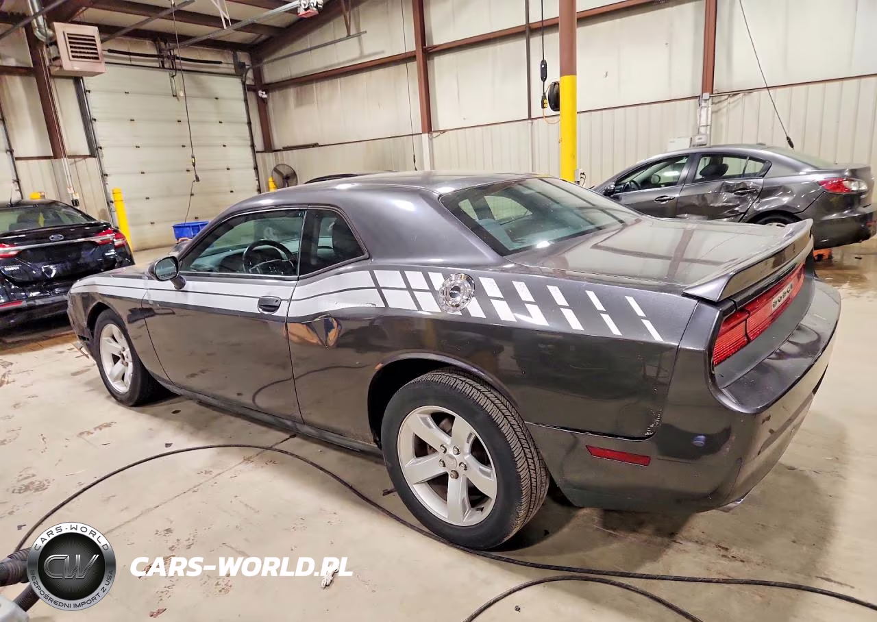 2013 Dodge Challenger Sxt VIN:2C3CDYAG3DH569586 - 2