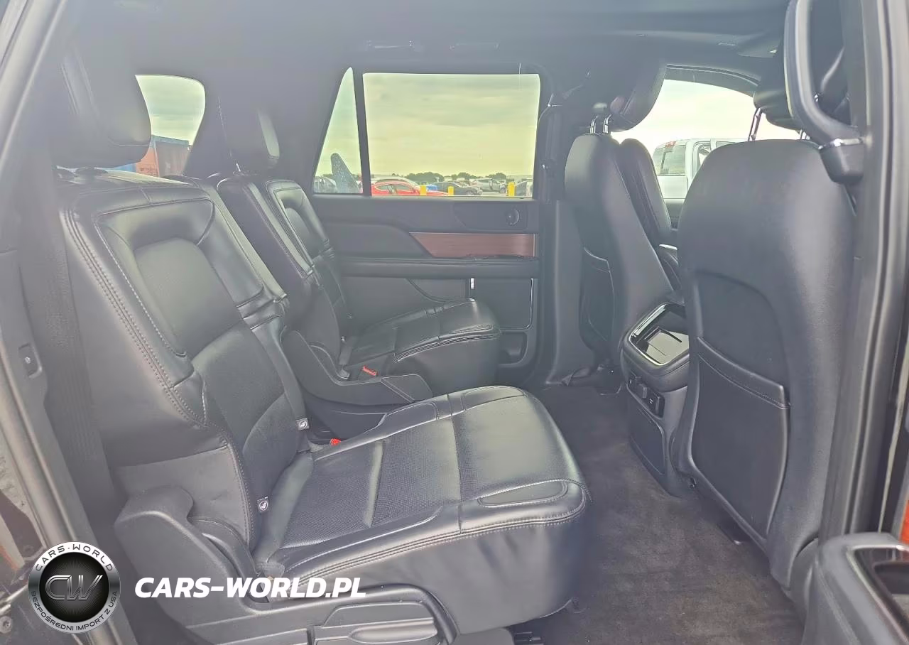 2024 Lincoln Navigator L VIN:5LMJJ3NG6REL12471 - 11