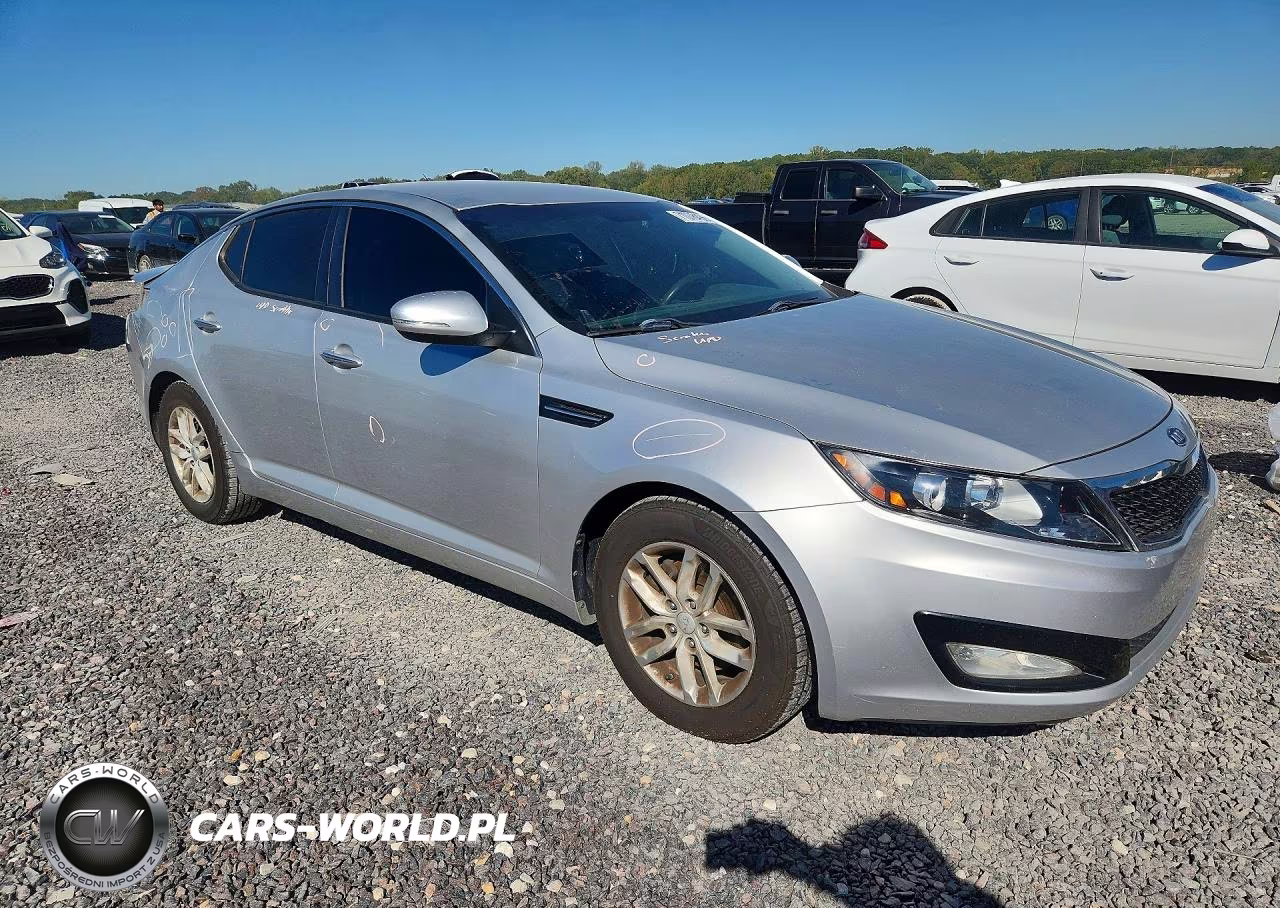 2012 Kia Optima Lx VIN:5XXGM4A71CG006897 - 4