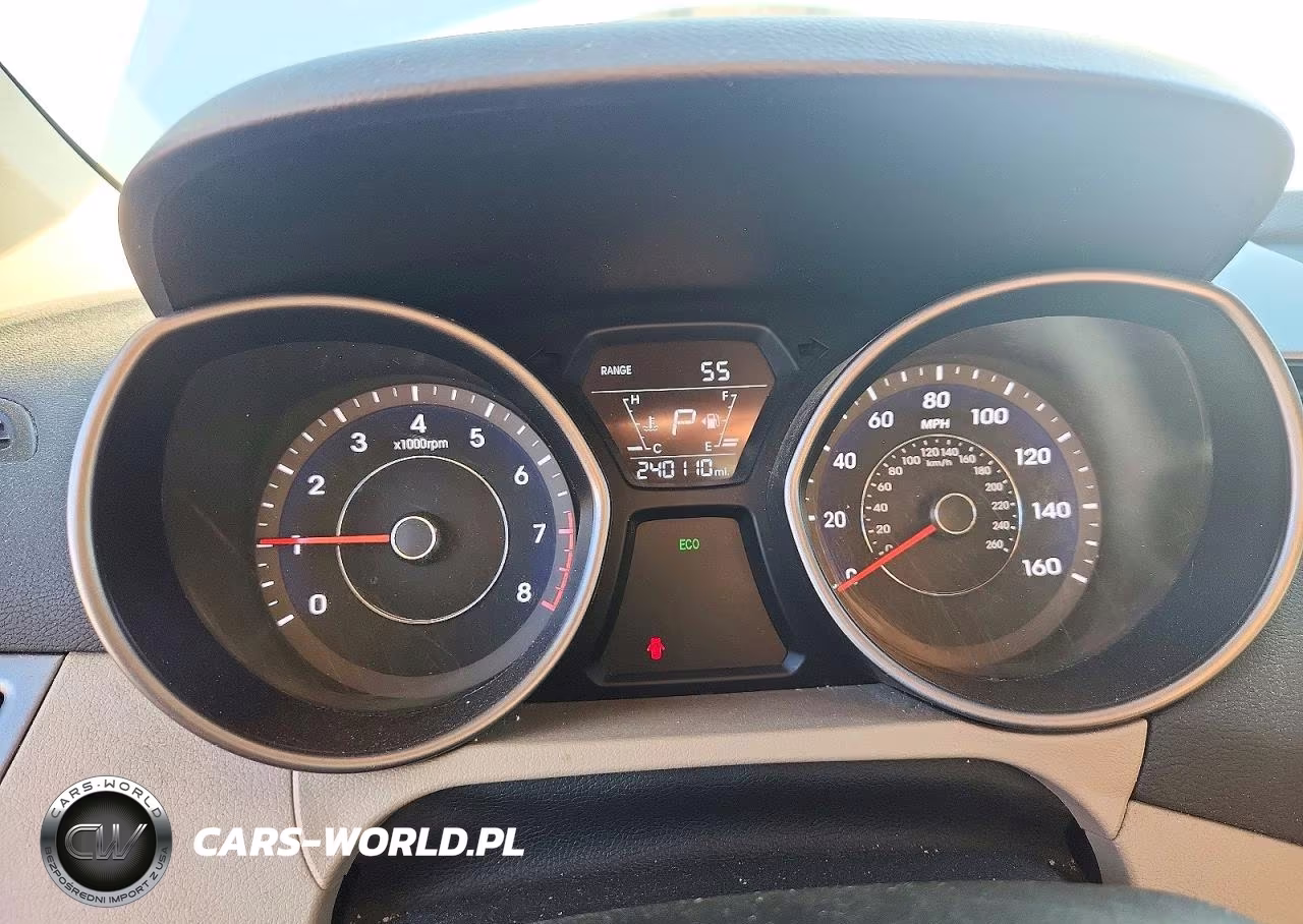 2014 Hyundai Elantra Limited VIN:5NPDH4AE0EH492129 - 9