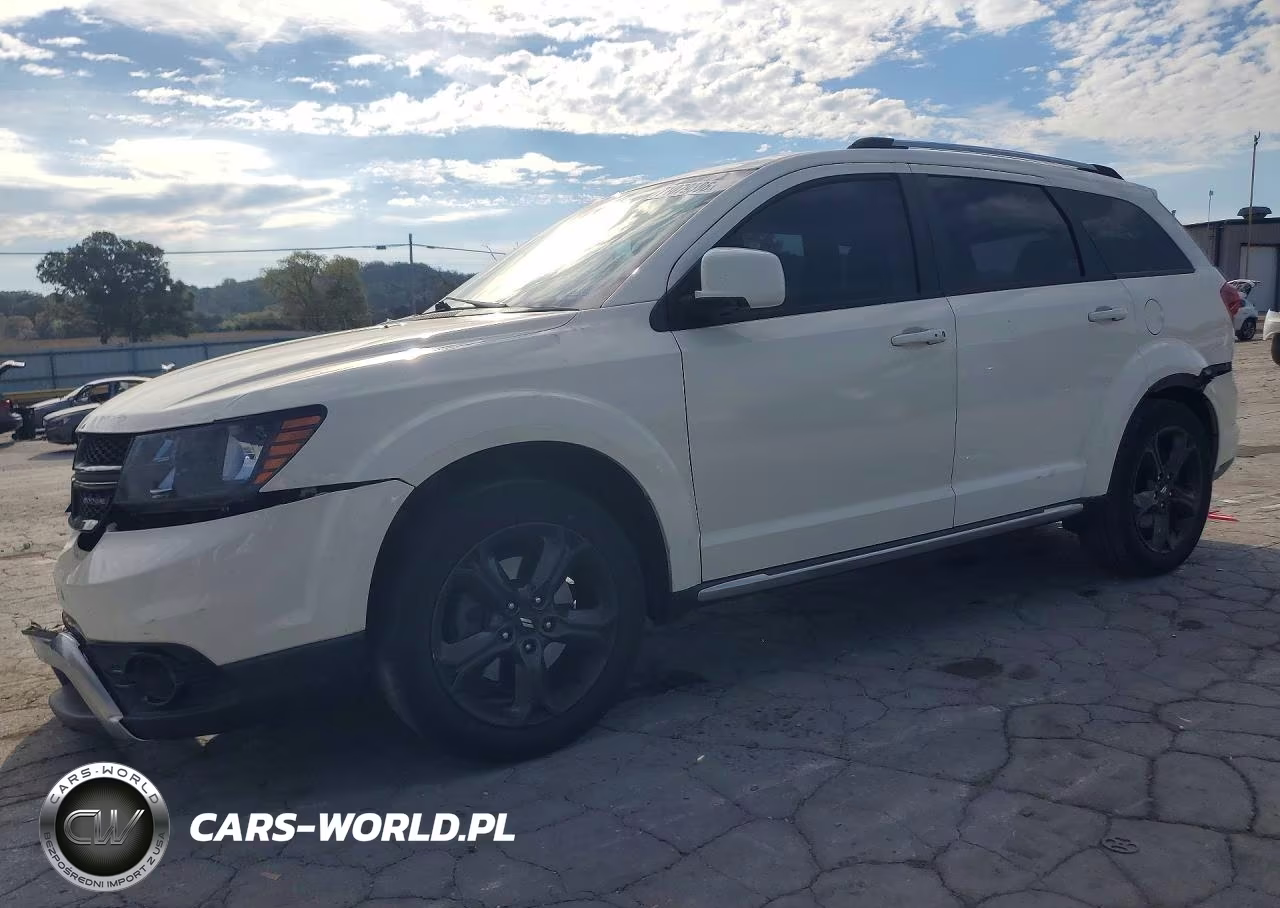 2020 Dodge Journey Crossroad VIN:3C4PDCGB4LT225556 - 1