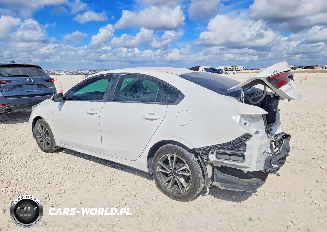 2024 Kia Forte Lxs VIN:3KPF24AD4RE826884 - 2