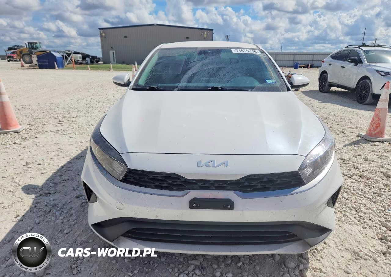 2024 Kia Forte Lxs VIN:3KPF24AD4RE826884 - 5