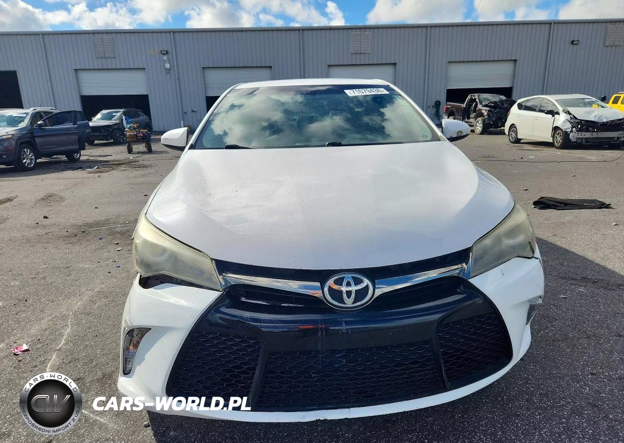 2017 Toyota Camry Se VIN:4T1BF1FK2HU339588 - 5