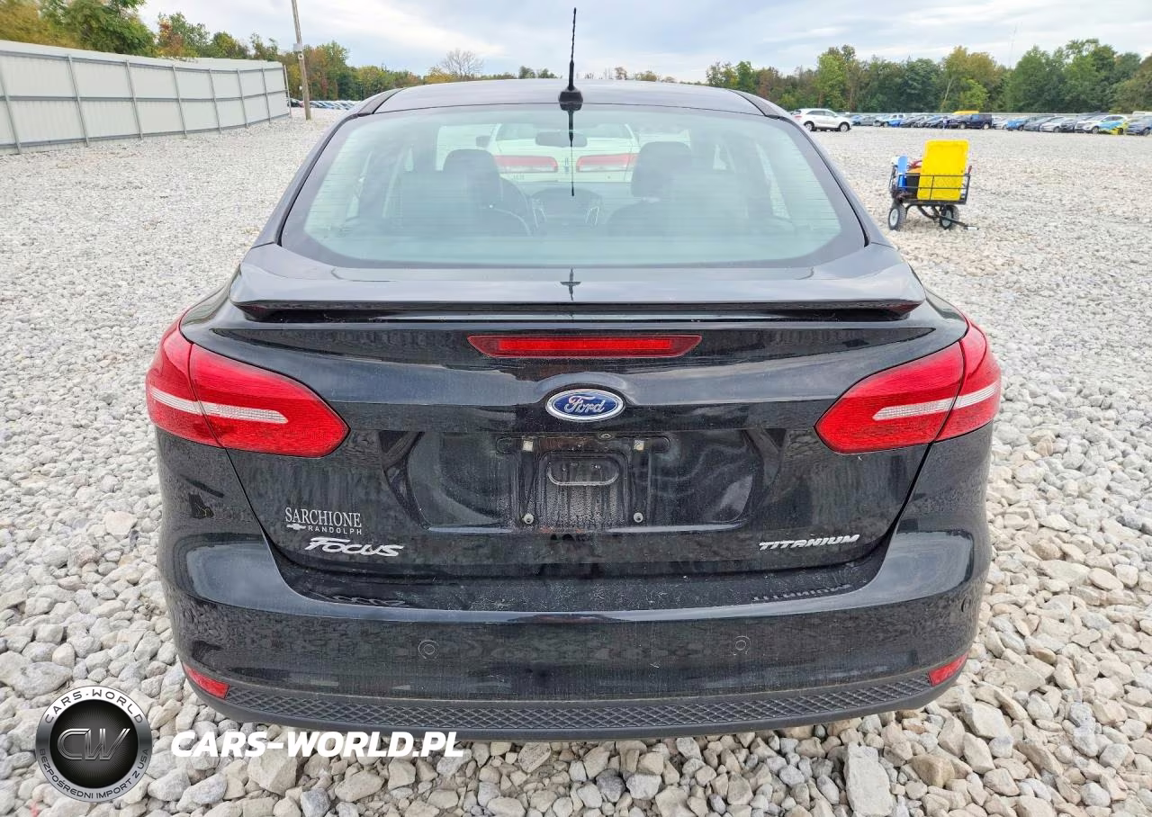 2018 Ford Focus Titanium VIN:1FADP3J26JL221686 - 6