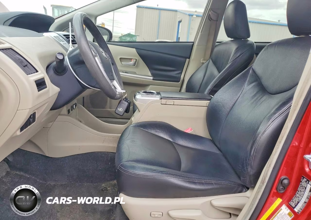 2014 Toyota Prius V Two VIN:JTDZN3EU5E3309510 - 7