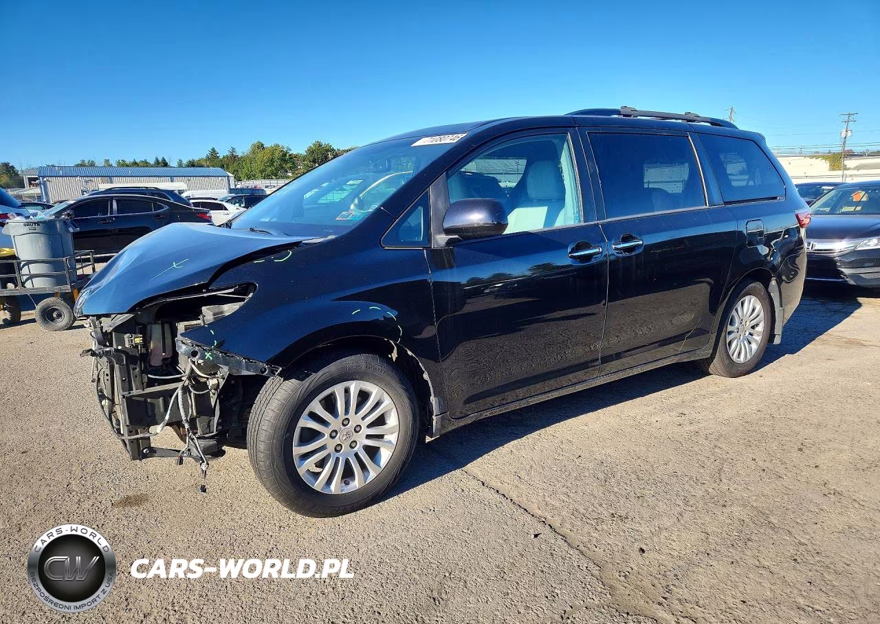2016 Toyota Sienna Xle 8-Passenger
