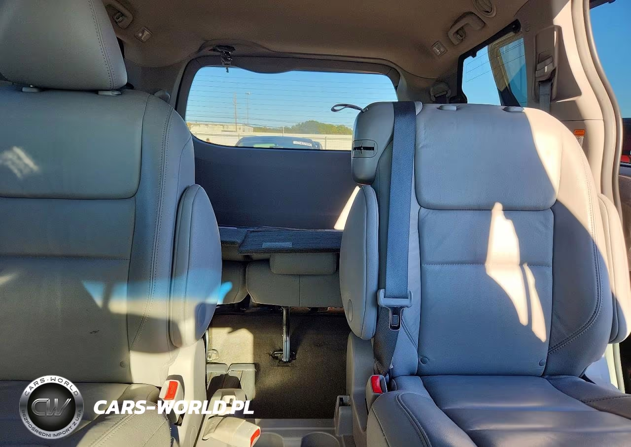 2016 Toyota Sienna Xle 8-Passenger VIN:5TDYK3DC6GS758323 - 10
