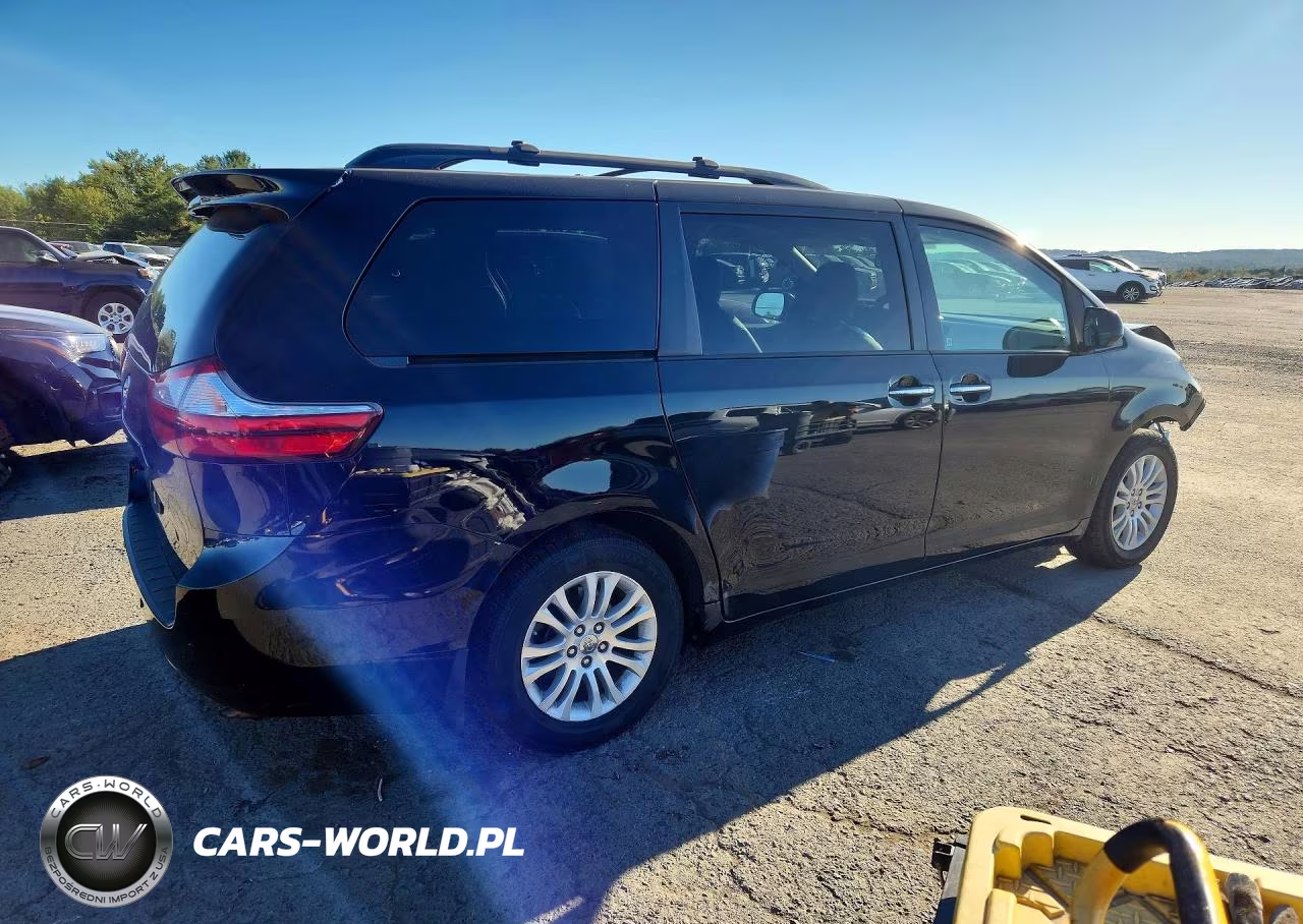 2016 Toyota Sienna Xle 8-Passenger VIN:5TDYK3DC6GS758323 - 3