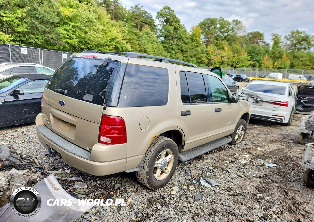 2004 Ford Explorer Xlt VIN:1FMZU73K04UA63708 - 3
