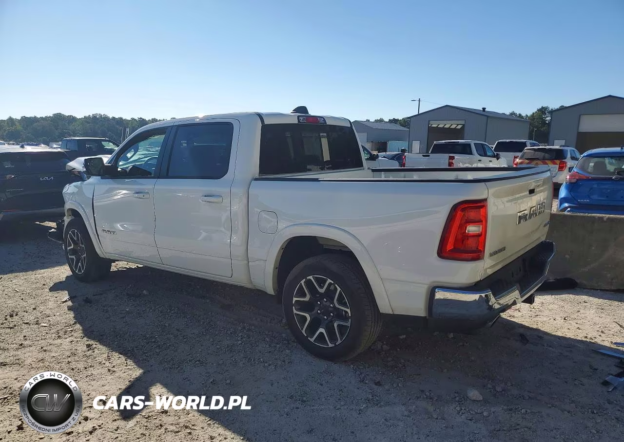 2026 Ram 1500 Laramie VIN:3C6SRFJP2T4175131 - 2
