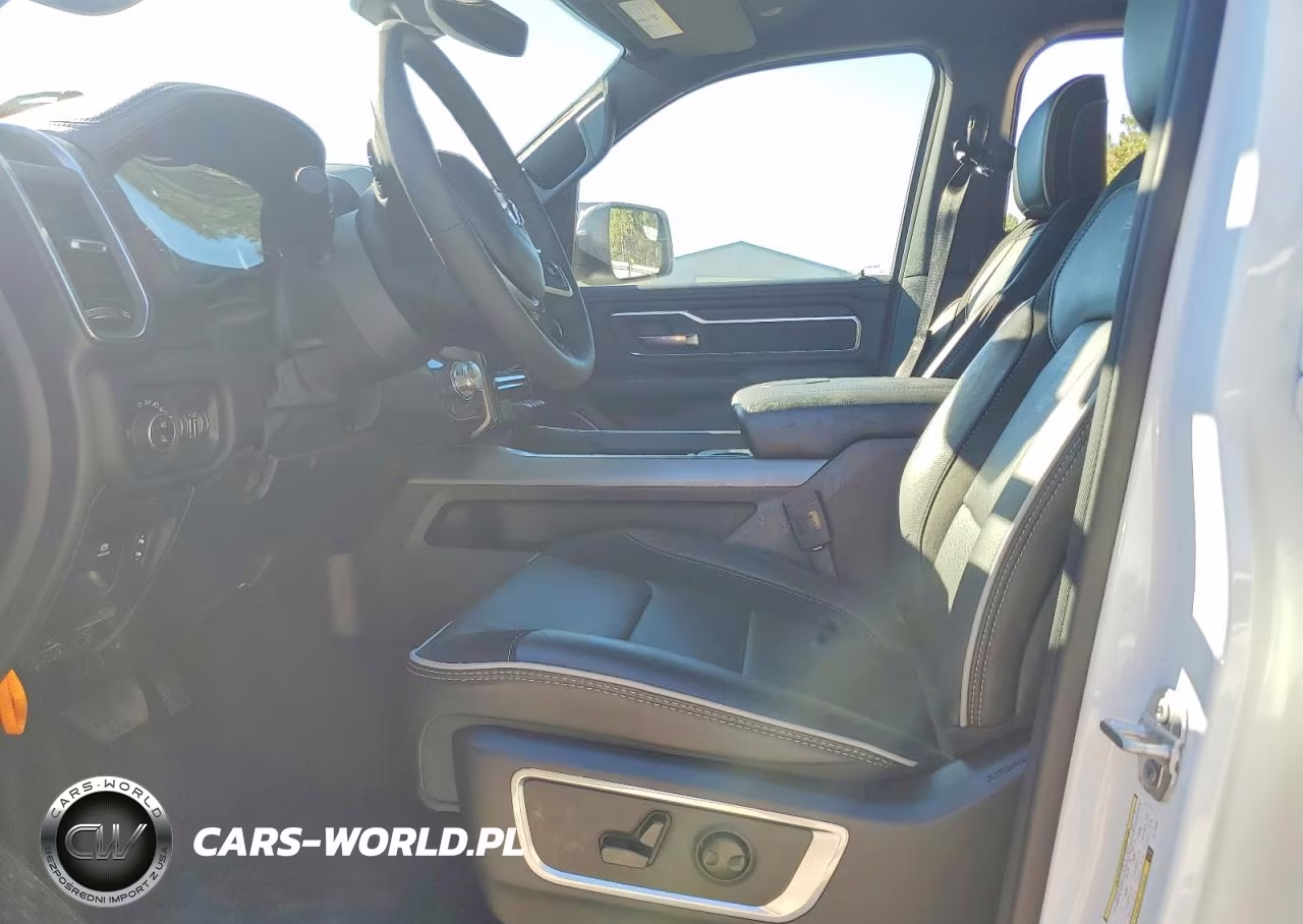 2026 Ram 1500 Laramie VIN:3C6SRFJP2T4175131 - 7