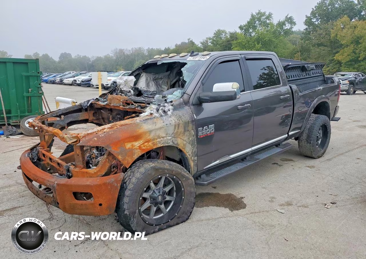2018 Ram 2500 Longhorn VIN:3C6UR5GJ7JG109739 - 1