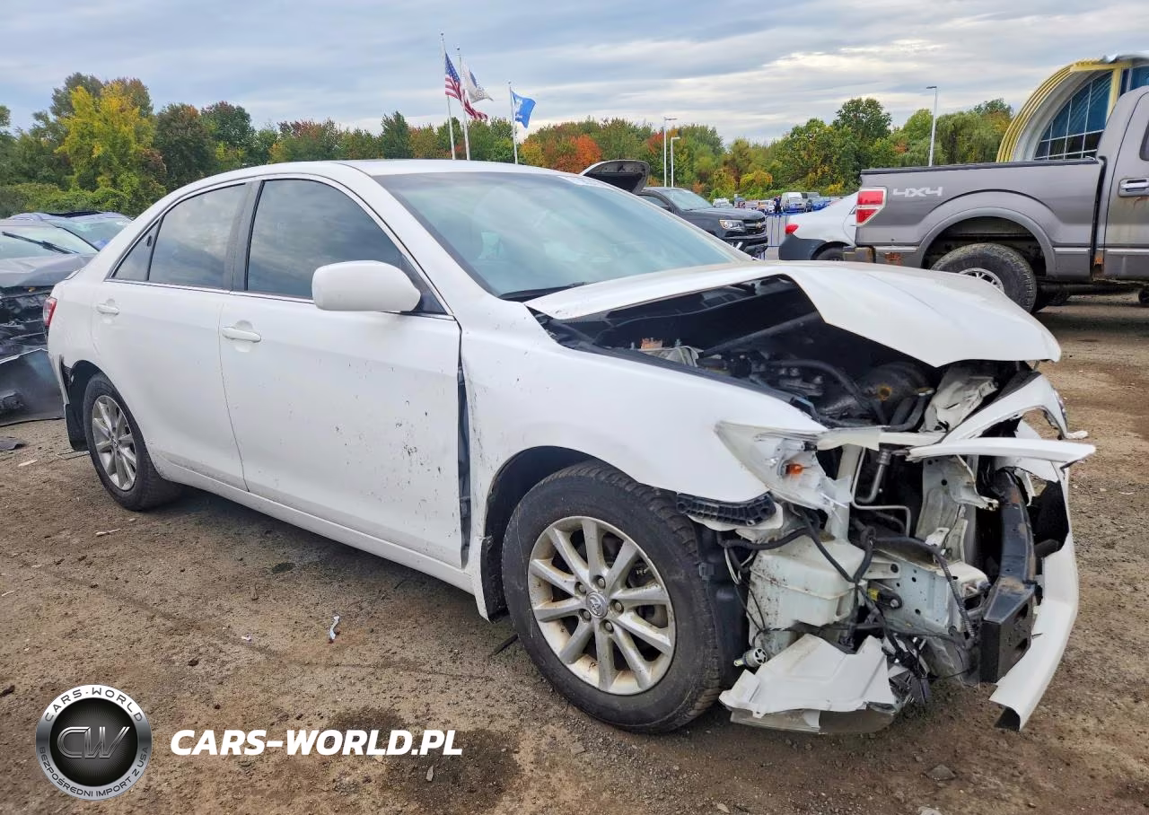 2011 Toyota Camry Xle VIN:4T1BF3EK7BU706411 - 4