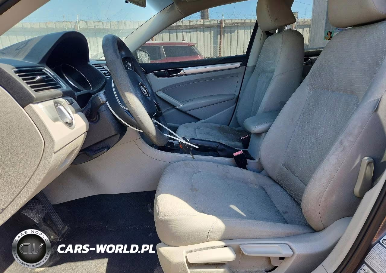 2016 Volkswagen Passat S VIN:1VWAS7A36GC046714 - 7