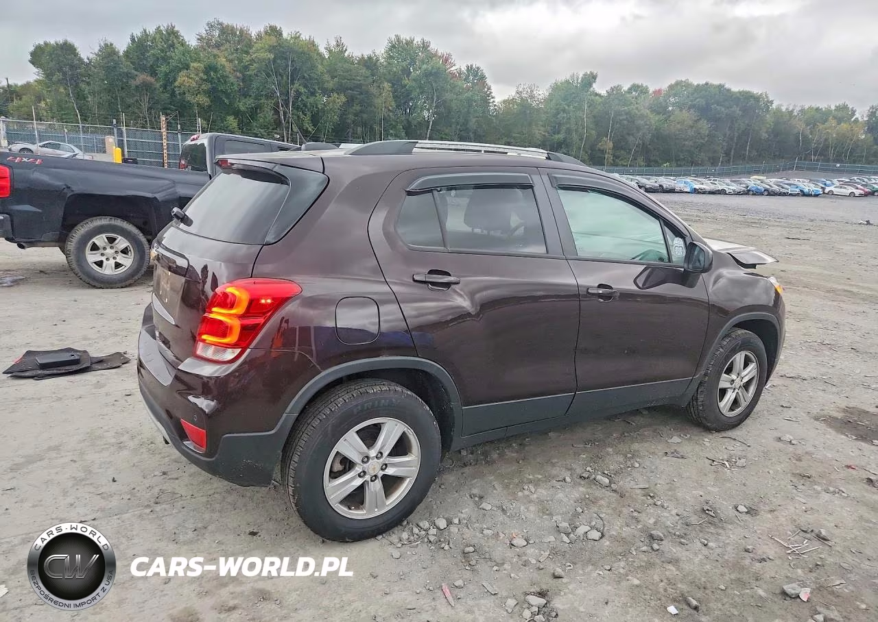 2021 Chevrolet Trax 1Lt VIN:KL7CJPSM2MB370764 - 3