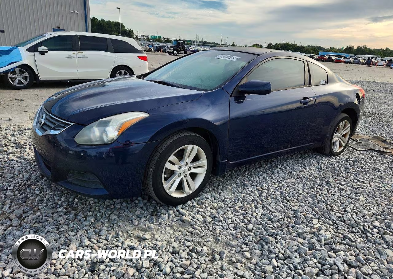 2013 Nissan Altima S – zdjęcie 1 z 12