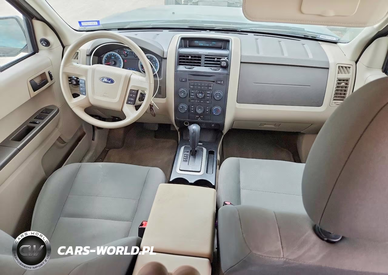 2010 Ford Escape Xls VIN:1FMCU0C77AKA09774 - 8