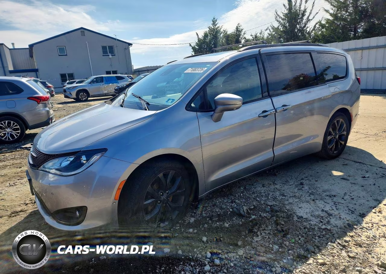 2020 Chrysler Pacifica Limited VIN:2C4RC1GGXLR240660 - 1