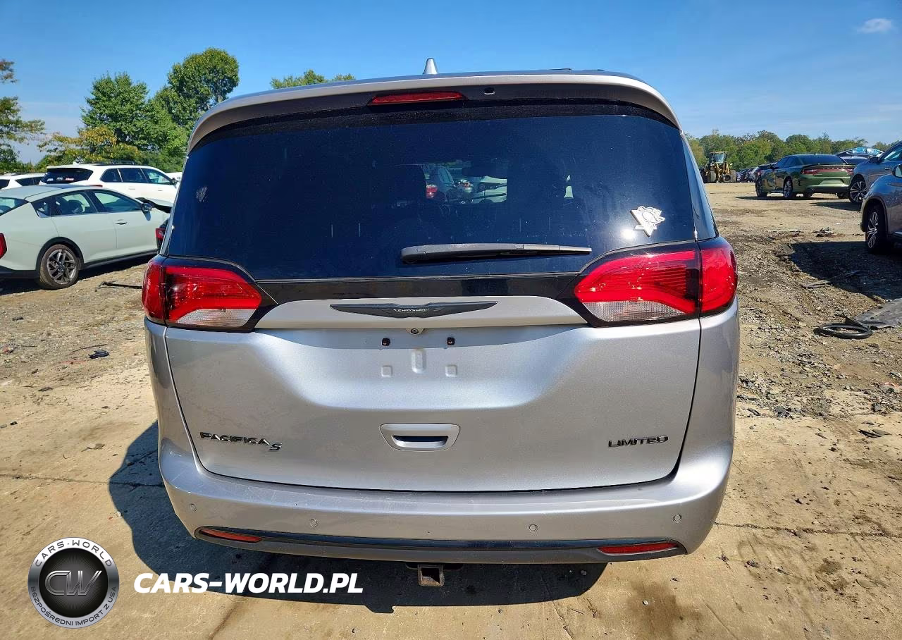 2020 Chrysler Pacifica Limited VIN:2C4RC1GGXLR240660 - 6