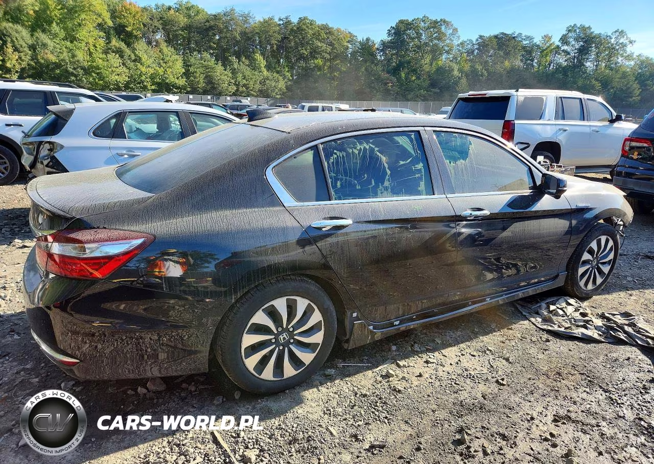 2017 Honda Accord Touring Hybrid VIN:JHMCR6F73HC011027 - 3