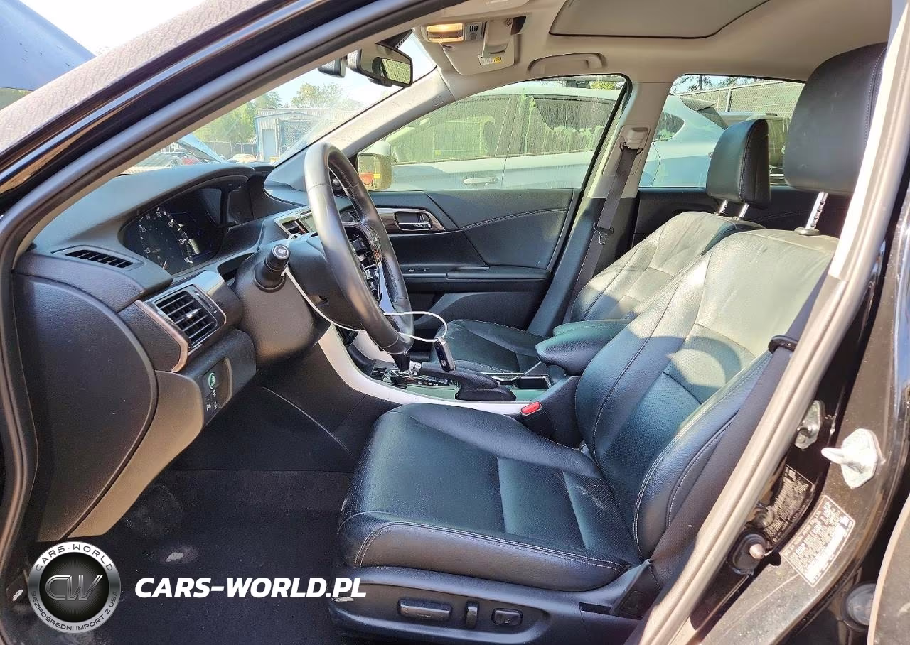 2017 Honda Accord Touring Hybrid VIN:JHMCR6F73HC011027 - 7