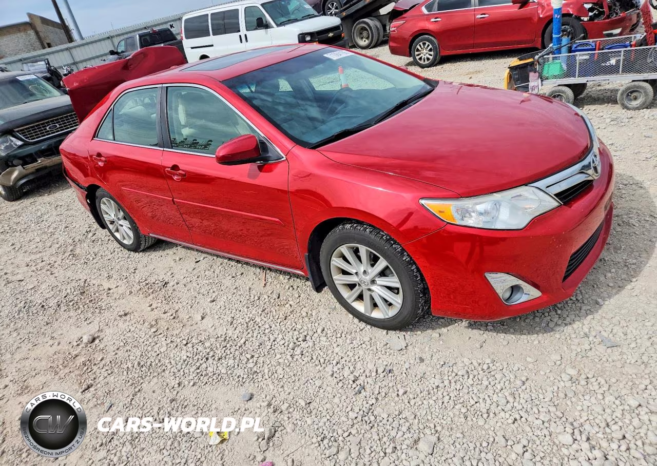 2014 Toyota Camry Xle VIN:4T1BF1FK4EU781753 - 4