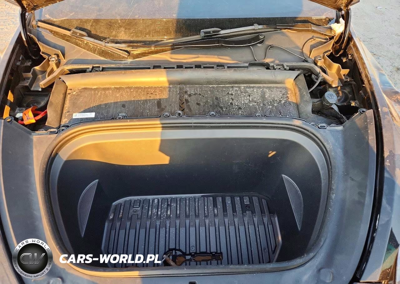 2025 Tesla Model Y VIN:7SAYGDED0SA375490 - 11