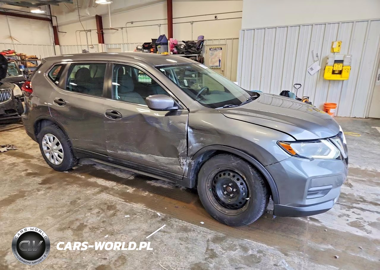 2018 Nissan Rogue S VIN:5N1AT2MVXJC749378 - 4