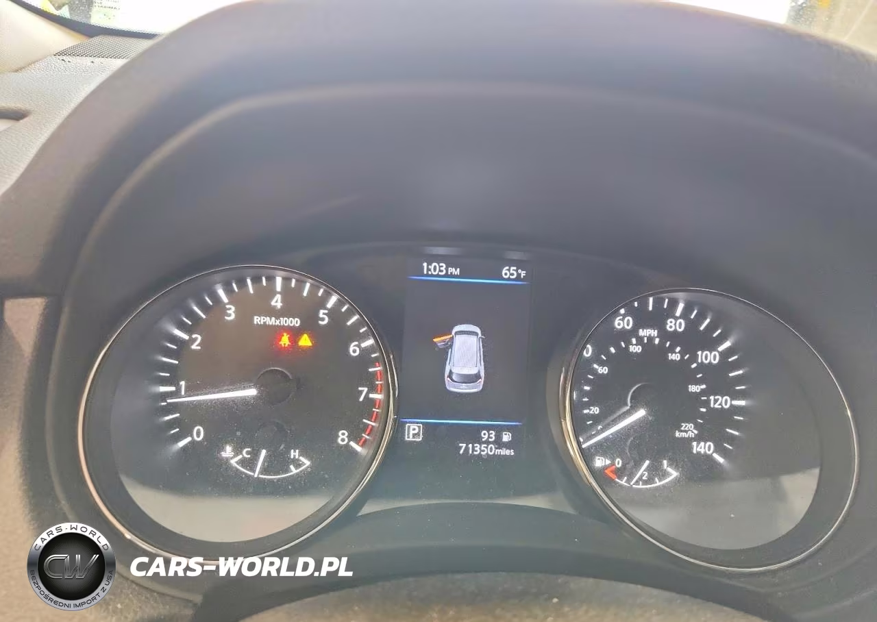 2018 Nissan Rogue S VIN:5N1AT2MVXJC749378 - 9